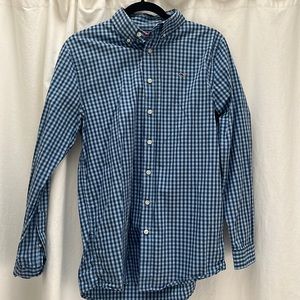 Vineyard vines blue button down